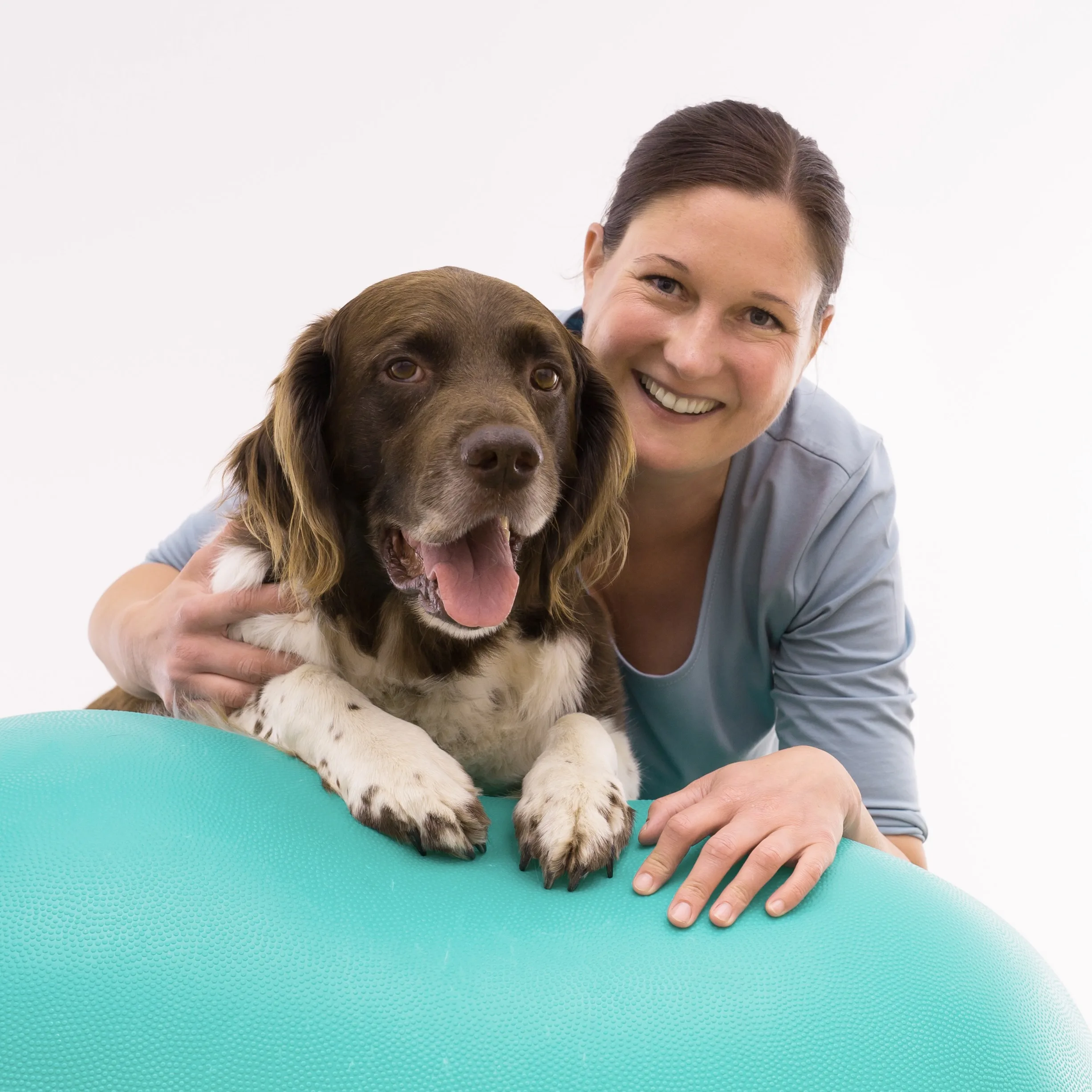 Sara Spelsberg - Fachdozentin für Hundephysiotherapie und Hundeosteopathie